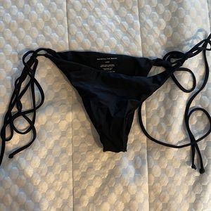 Bikini bottom - string sides